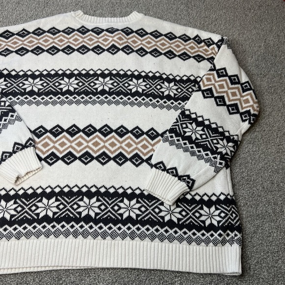 Hollister Sweater Mens Medium White Fair Isle Snowflake Knit Pullover winter - Picture 11 of 14